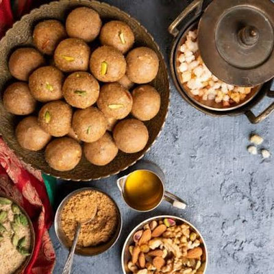 Gond Laddoo