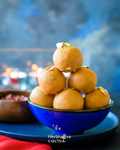 Besan Laddoo