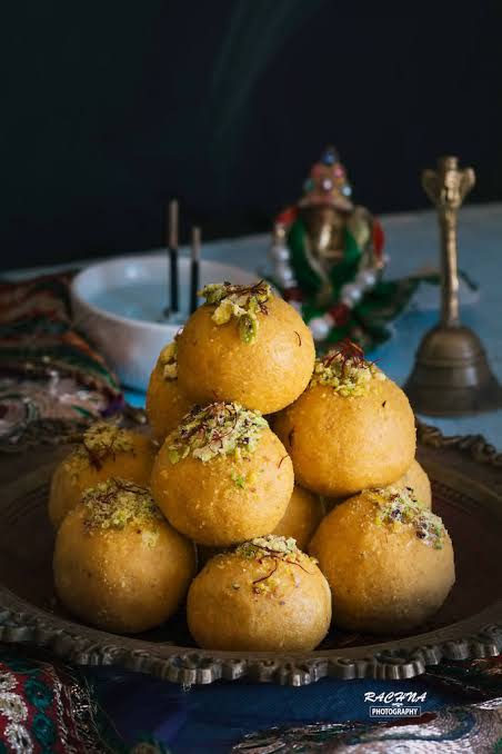 Besan Laddoo