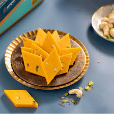 Kaju Kesar Barfi